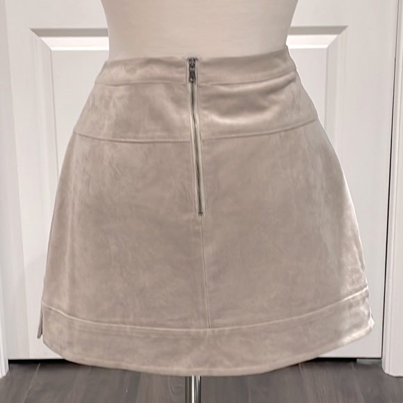 BCBG Micro Suede Skirt - Picture 4 of 4
